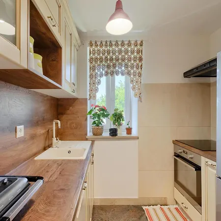 Holiday home Charming With Swimming Pool And Garden
