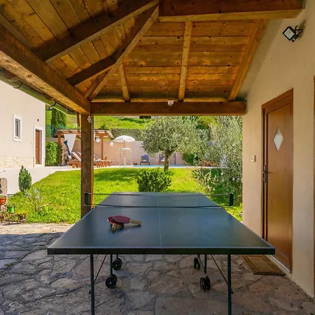 Charming With Swimming Pool And Garden *